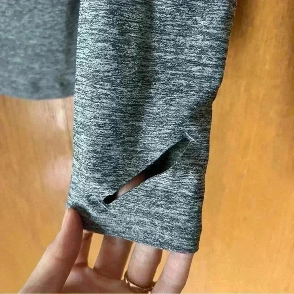 Athleta PACIFICA WRAP FRONT HEATHER TOP M - Picture 8 of 8